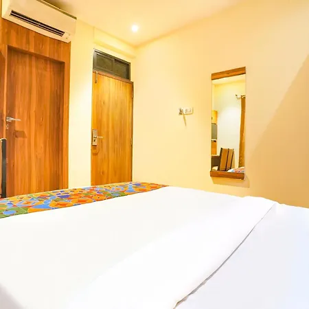 Fabhotel Cozy - Nr International Airport Hotel Mumbai