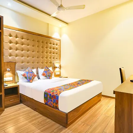 Hotel Fabhotel Cozy - Nr International Airport Mumbai
