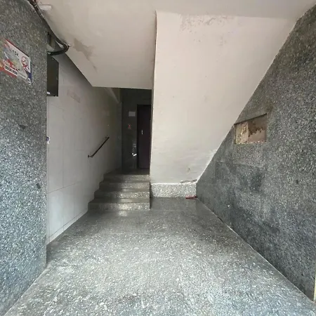 2 Bed 2 Bath Prime Bandra Sea Views 5 *