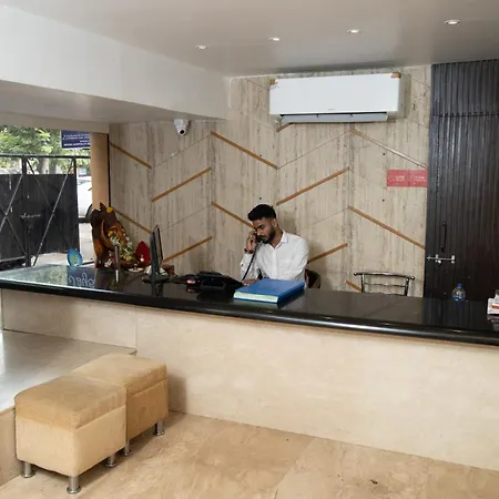 Hotel Jayshree By Anantaay Near Domestic Airport Mumbai