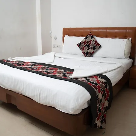 Hotel Jayshree By Anantaay Near Domestic Airport Mumbai
