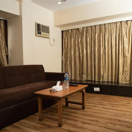 Hotel Jayshree By Anantaay Near Domestic Airport