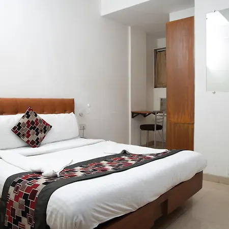 Hotel Jayshree By Anantaay Near Domestic Airport