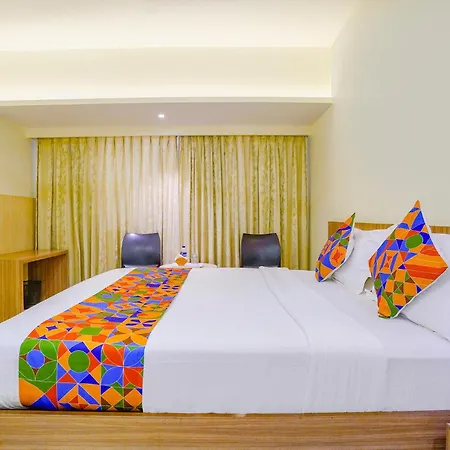 Fabexpress Kuber - Nr Apmc Vashi, Navi Hotel 3*