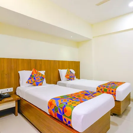 Hotel Fabexpress Kuber - Nr Apmc Vashi, Navi