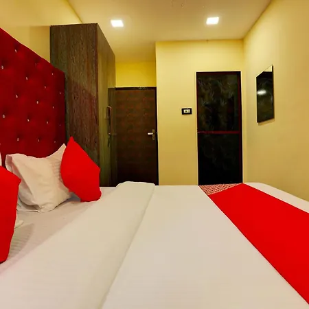 Collection O Goregaon West 3*