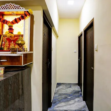 Collection O Goregaon West Hotel 3*