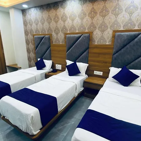 Bkc Gold View Near Bandra Kurla Complex 3*