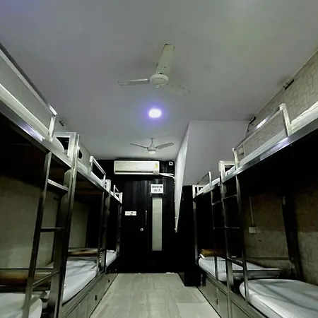 Guest house Hotels Serenity Ac Dormitory Mumbai