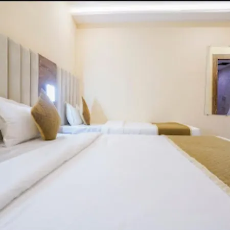 Crystal Place 3* Mumbai