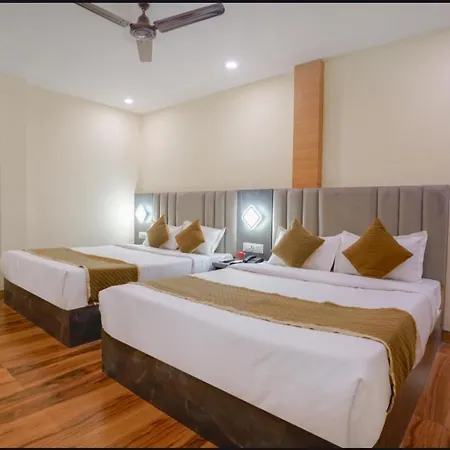 Hotel Crystal Place 3*