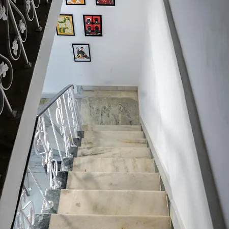Bollywood Boulevard Independent Villa *