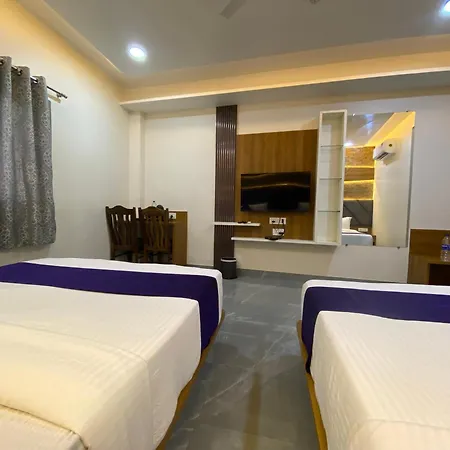 Bkc Gold View Near Bandra Kurla Complex 3*
