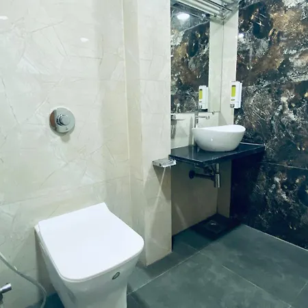 Hotel Bkc Gold View Near Bandra Kurla Complex 3*