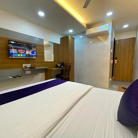 Hotel Bkc Gold View Near Bandra Kurla Complex