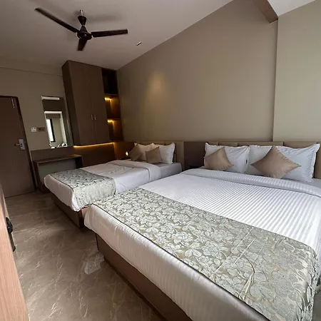 The Falcon - Inn 3*