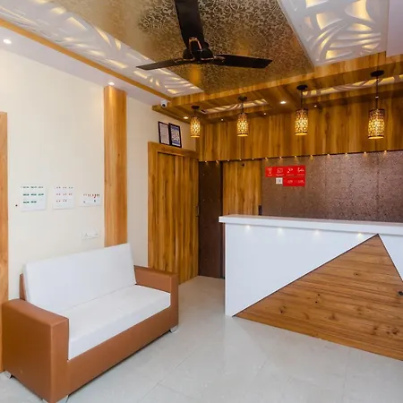 Hotel Sun Near Saifee Hospital And Hn Reliance Hospital 3*