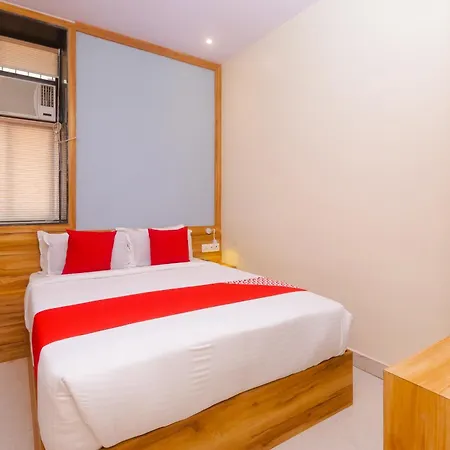 Hotel Sun Near Saifee Hospital And Hn Reliance Hospital