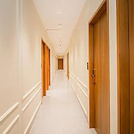 Fabhotel Ascent Star - Nr Phoenix Mall Kurla 3*