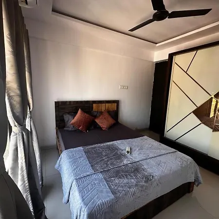 Skyline Oshiwara 2bhk-andheri Apartment