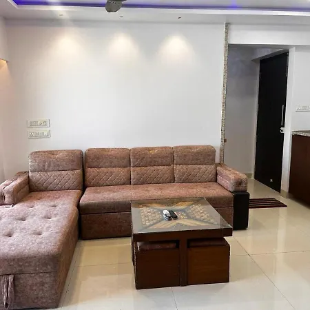 Apartment Skyline Oshiwara 2bhk-andheri Mumbai