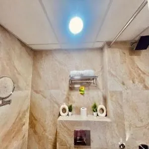 701 The Abode 5 Star 2 Bhk In Powai * Mumbai