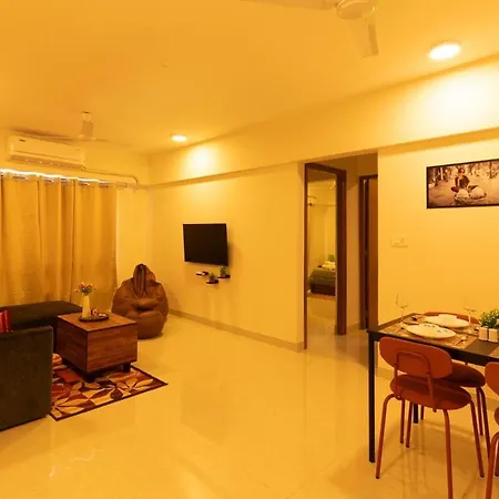 Serene, Chic & Sunlit 2bhk Near Airport & Bkc Mumbai