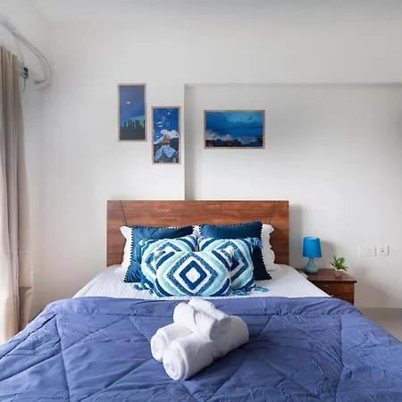 Apartment Serene, Chic & Sunlit 2bhk Near Airport & Bkc *