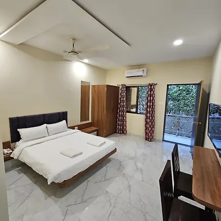 Wavelash Hotel Mumbai