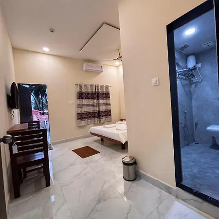 Hotel Wavelash Mumbai