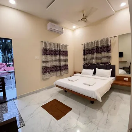 Wavelash Hotel 3*