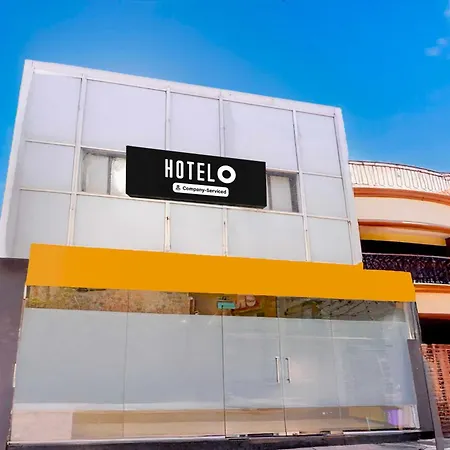 Hotel O Andheri West Near Kokilaben Hospital 3*