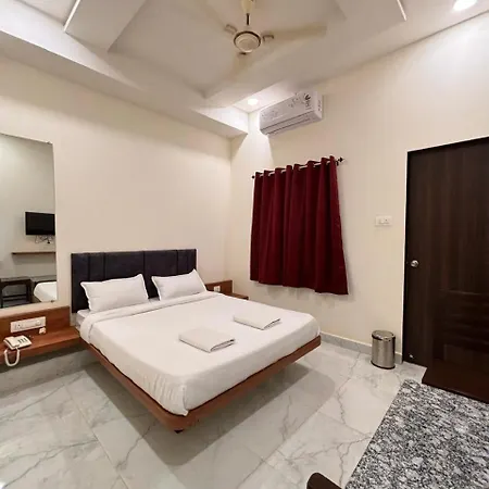 Wavelash 3* Mumbai