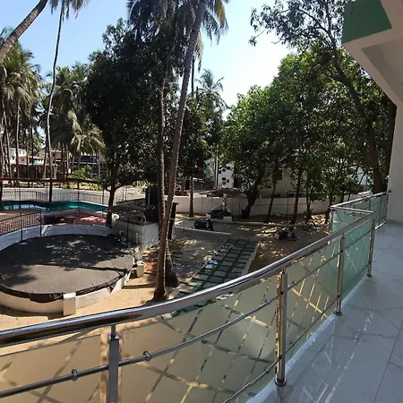 Wavelash Hotel 3*