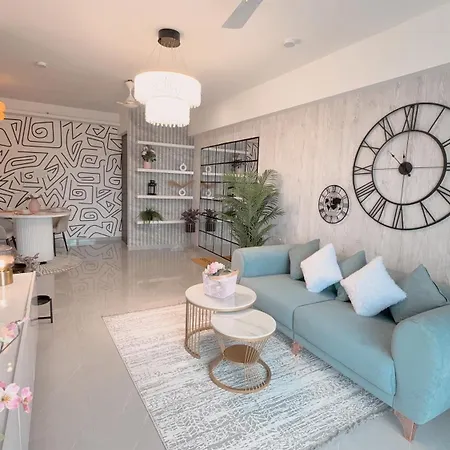 Leo Tower Apartment *