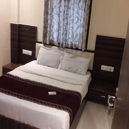 O Golden Hotel