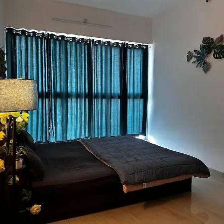Panoramic View Flat In Mumbao Apartment *