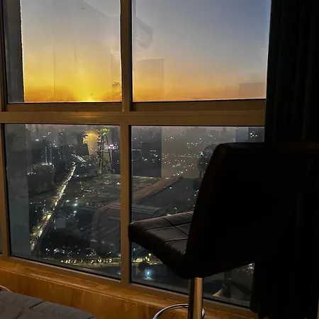 Panoramic View Flat In Mumbao Apartment