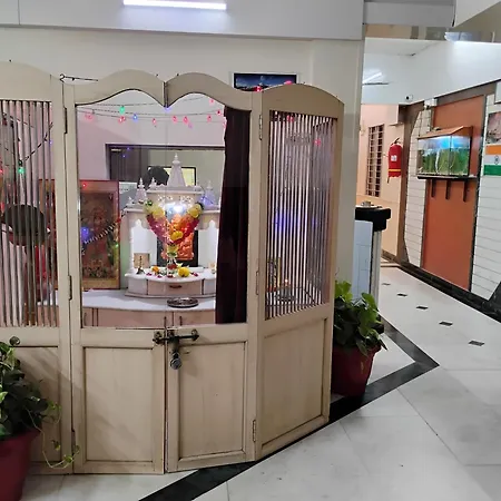 Hotel Saigal