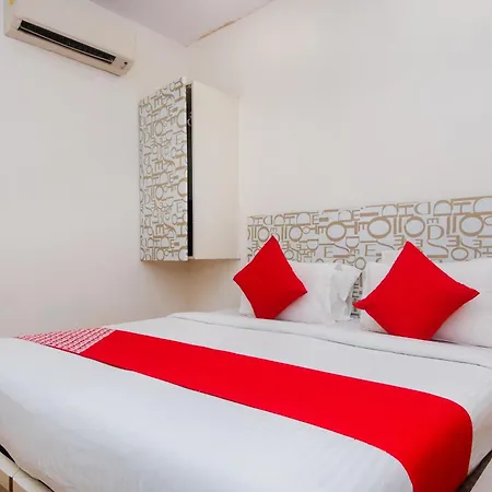 O Blue Pearl Residency Near Chhatrapati Shivaji International Airport Hotel