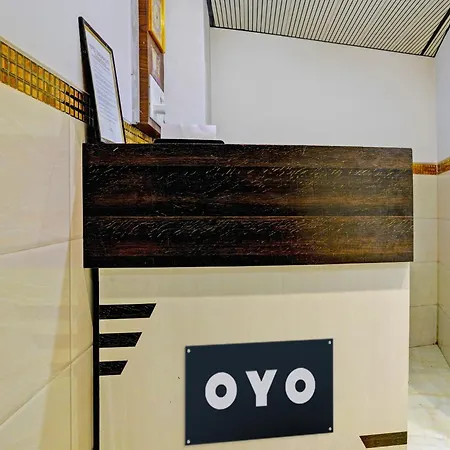 Hotel O Golden Mumbai