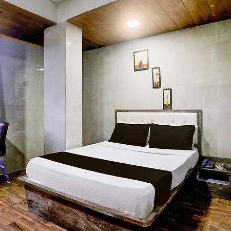 Hotel Super O Balaji Residency 3*