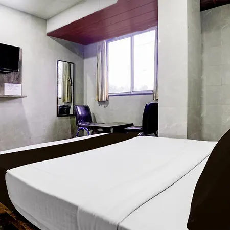 Hotel Super O Balaji Residency 3*