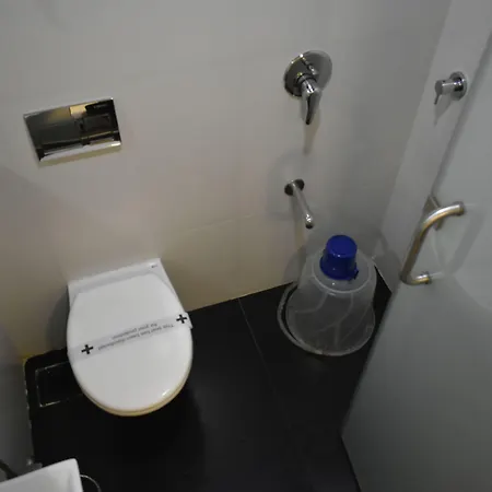 Hotel Arma Court - Near Us Embassy, Bkc 2*