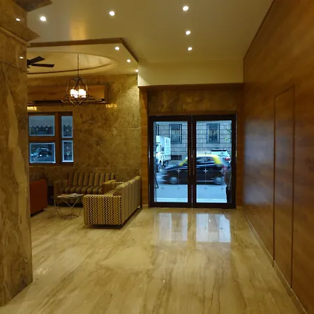Grand - Ballard Estate, Hotel