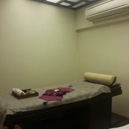 Goldfinch Hotel Mumbai