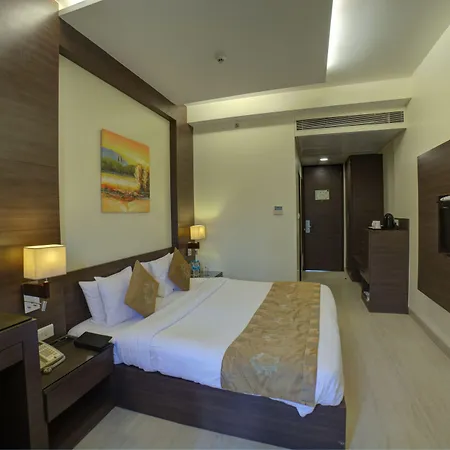 Hotel Goldfinch 4*