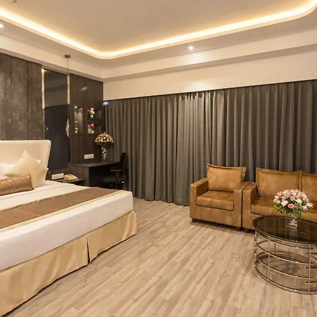 Hotel Goldfinch 4*