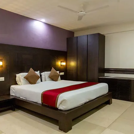 Sukh Hotel 3*