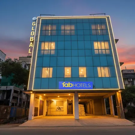 Hotel Fabhotel Global Spaces - Nr Nesco Exhibition Center 3*